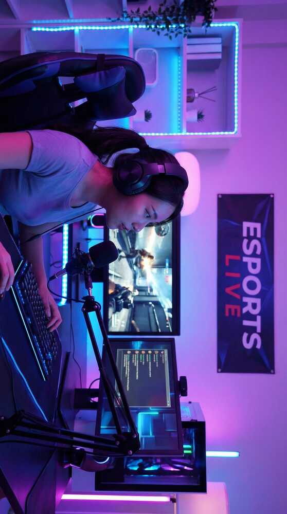 黄色仓库游戏直播视频